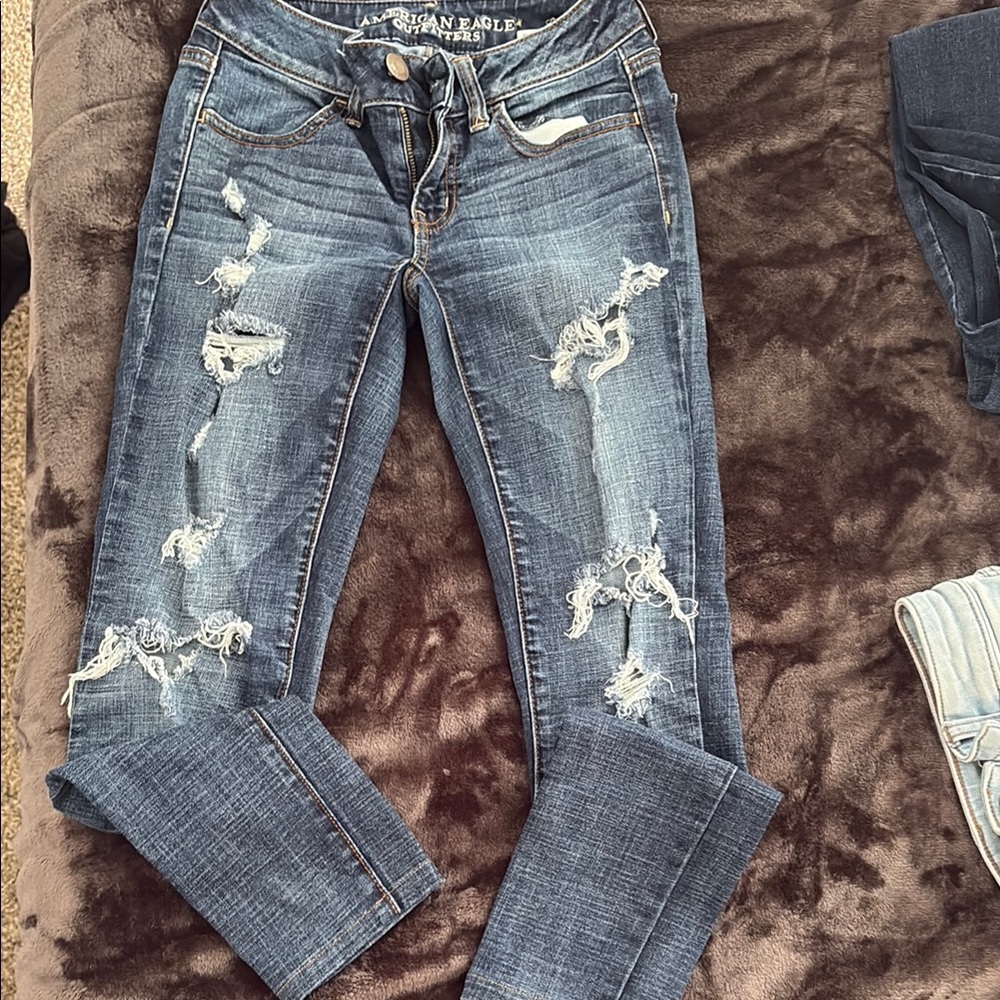 American Eagle Outfitters Women's Ripped Dark Blue Skinny Jeans